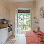 Lejlighed Lovely & Quiet - With Balcony & Parking Como